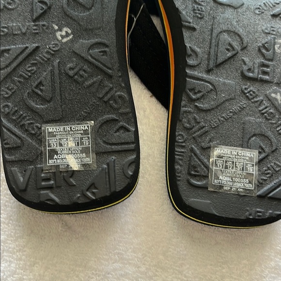 Quiksilver Black and Yellow Flip Flops - Picture 5 of 7